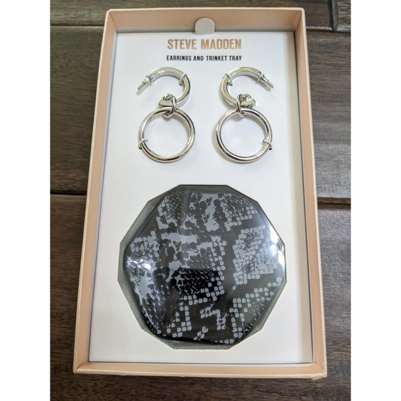 Steve Madden Silver-Tone Hoop Earring snake print Trinket Tray Gift Set MSRP $32 - Picture 1 of 4